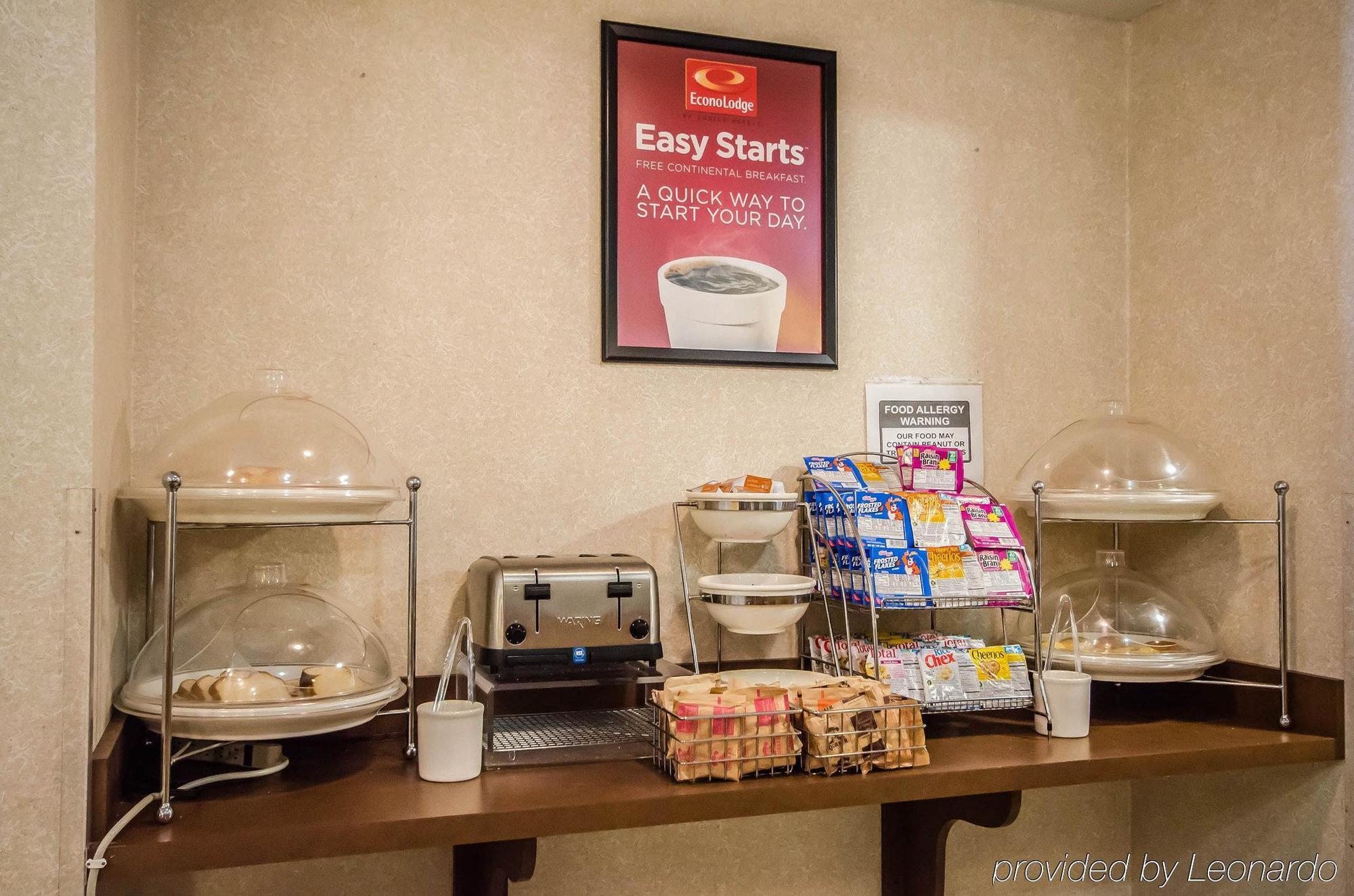 Super 8 by Wyndham Jasper Hotel Bagian luar foto