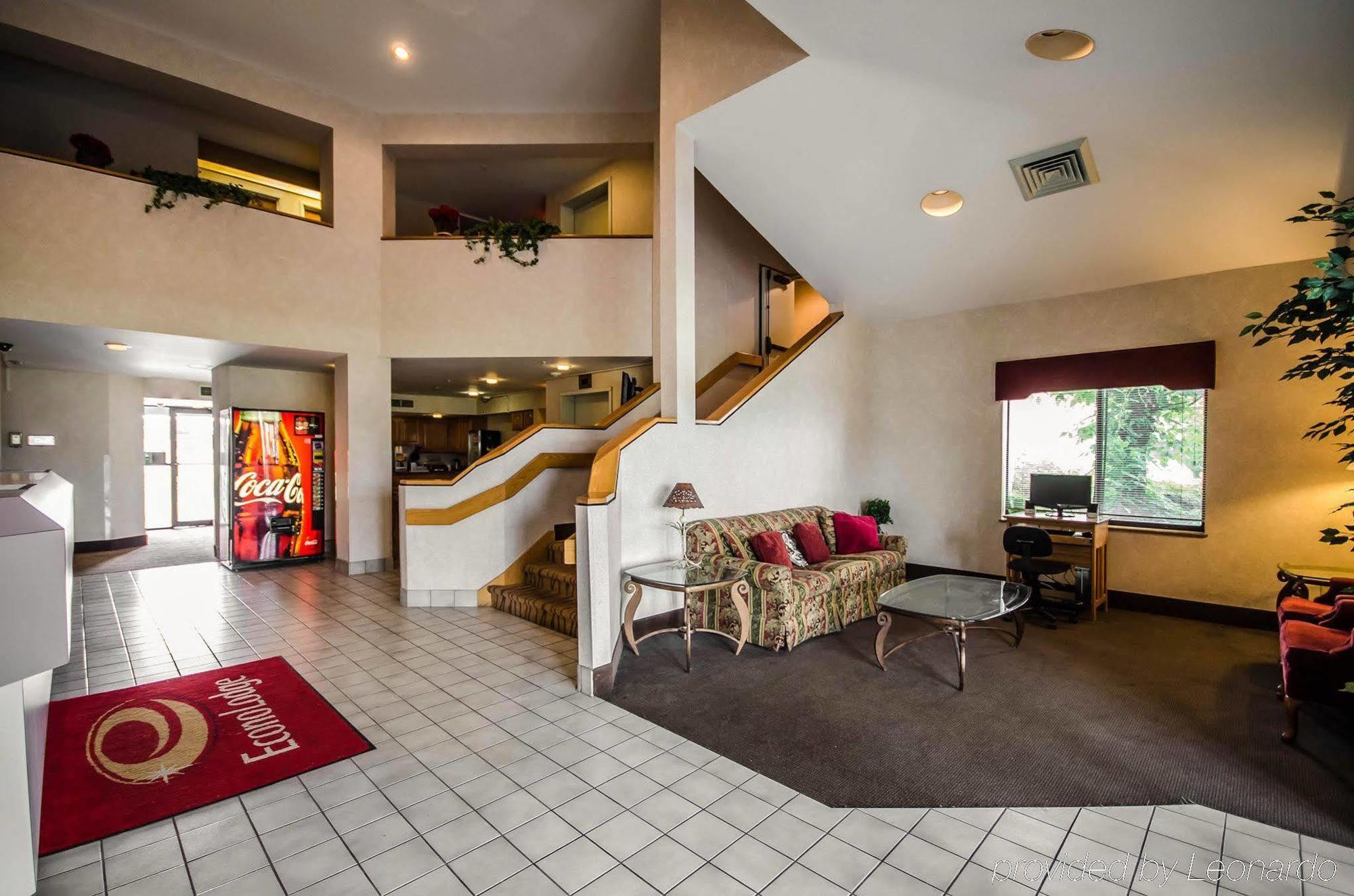 Super 8 by Wyndham Jasper Hotel Bagian luar foto
