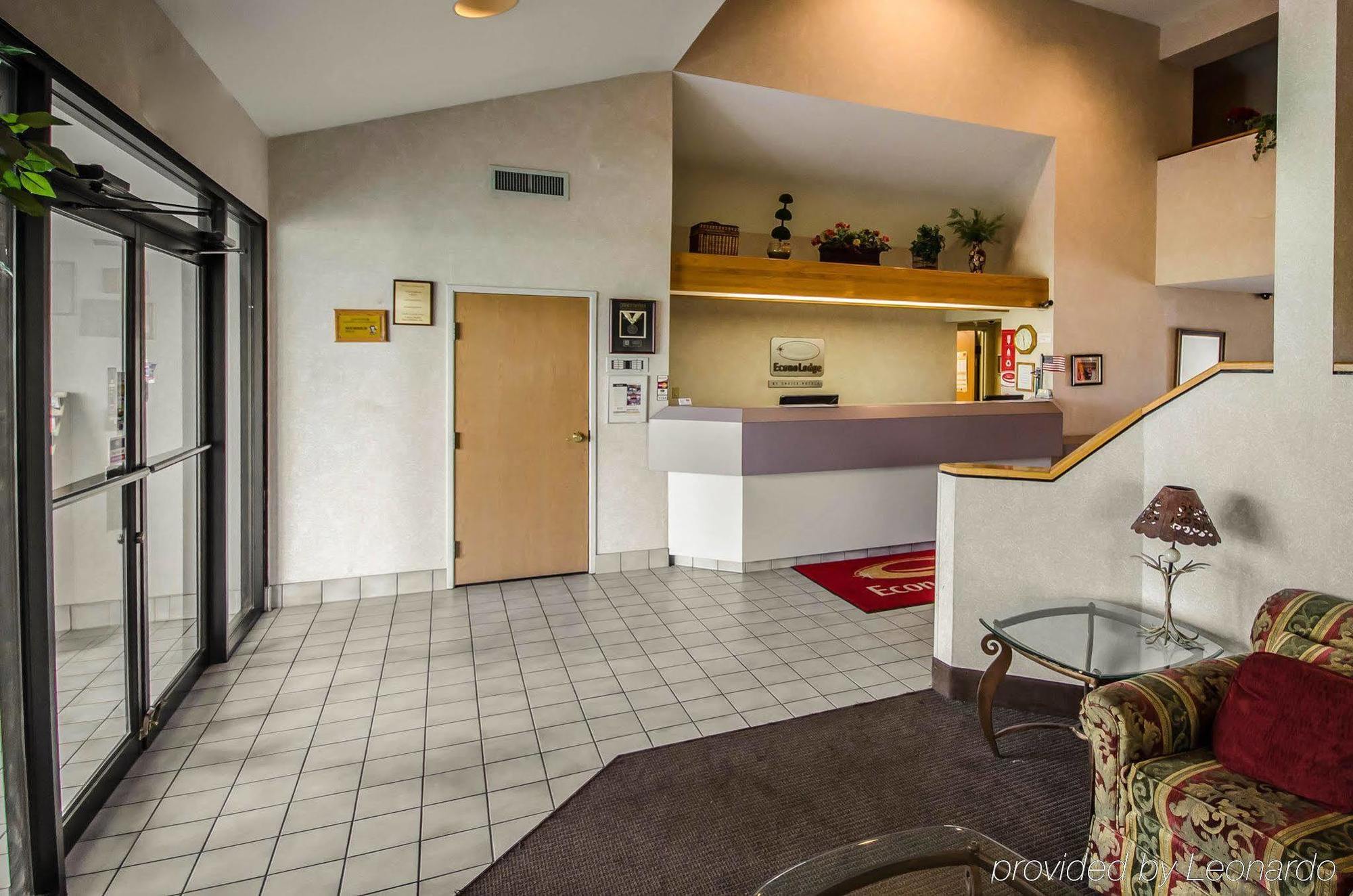 Super 8 by Wyndham Jasper Hotel Bagian luar foto