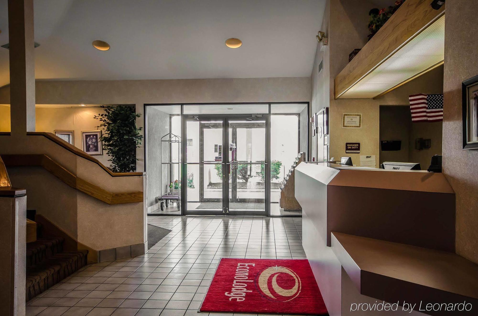 Super 8 by Wyndham Jasper Hotel Bagian luar foto