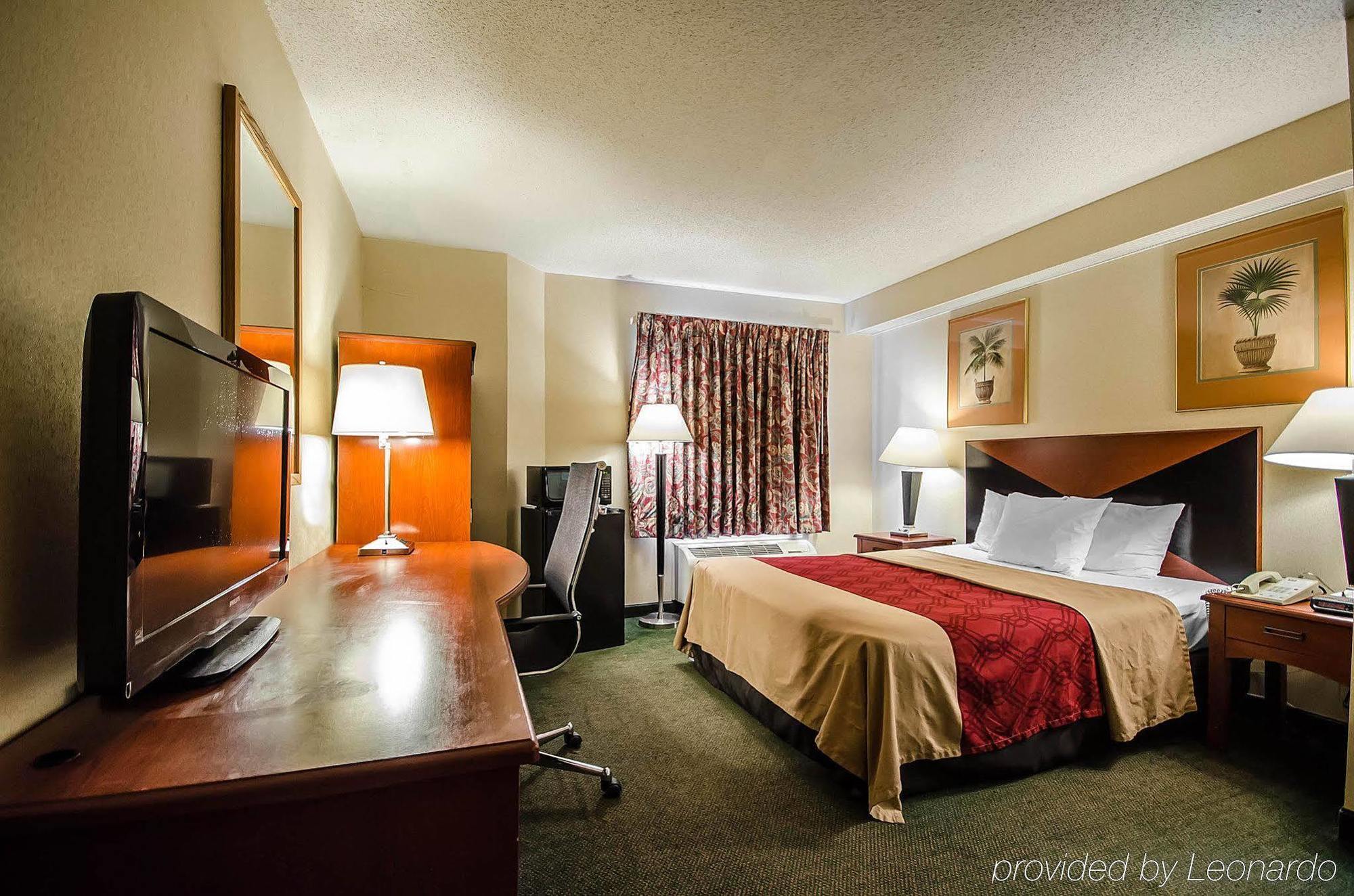 Super 8 by Wyndham Jasper Hotel Bagian luar foto